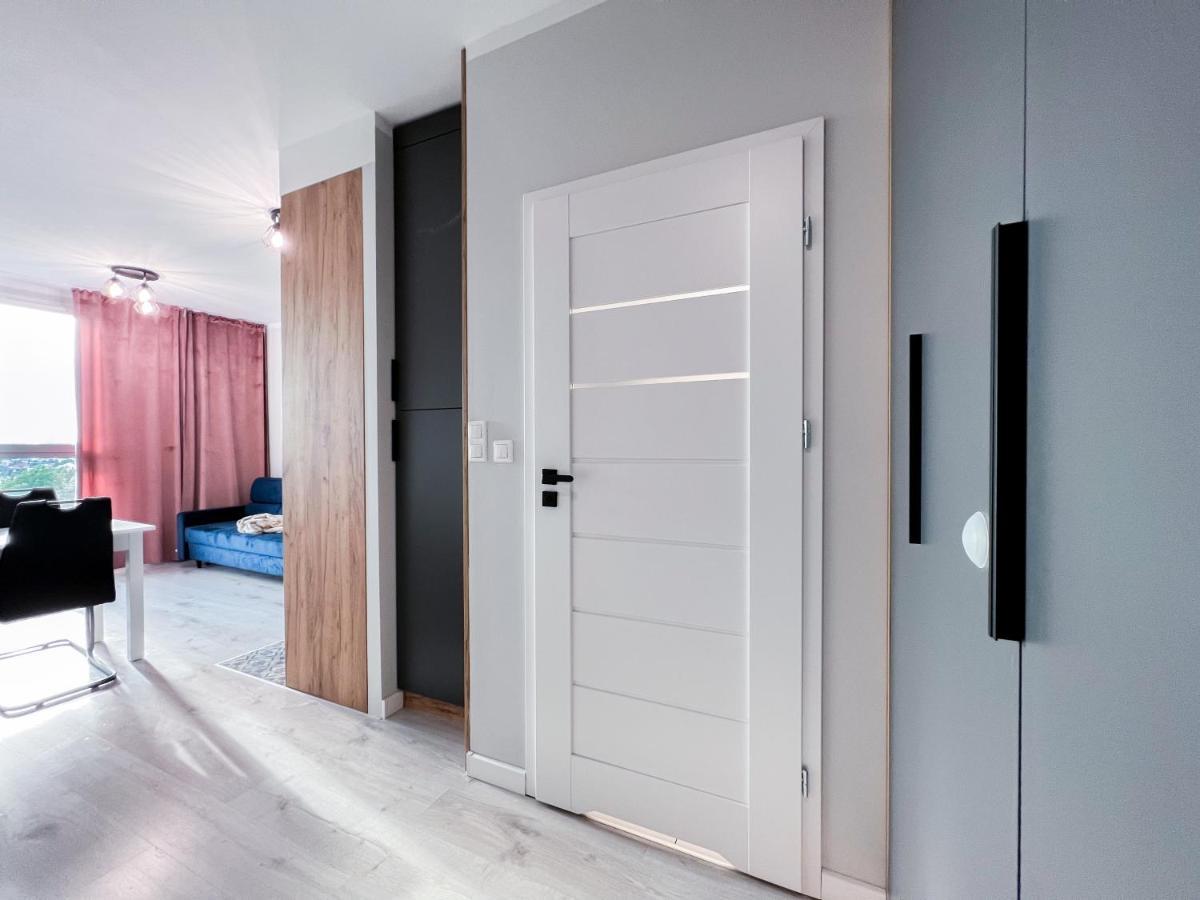 12 Floor Mogilska Tower Apartment คราคูฟ ภายนอก รูปภาพ