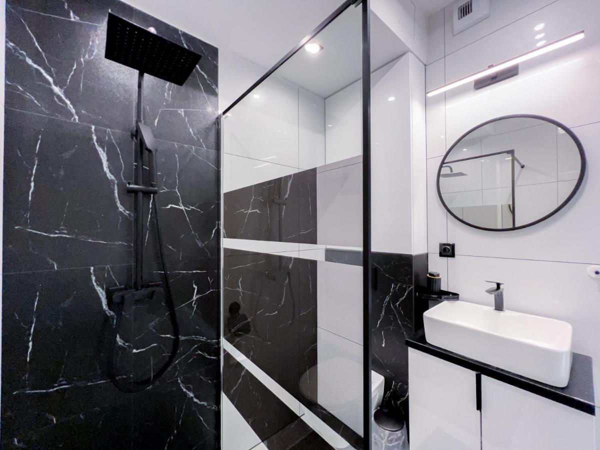 12 Floor Mogilska Tower Apartment คราคูฟ ภายนอก รูปภาพ