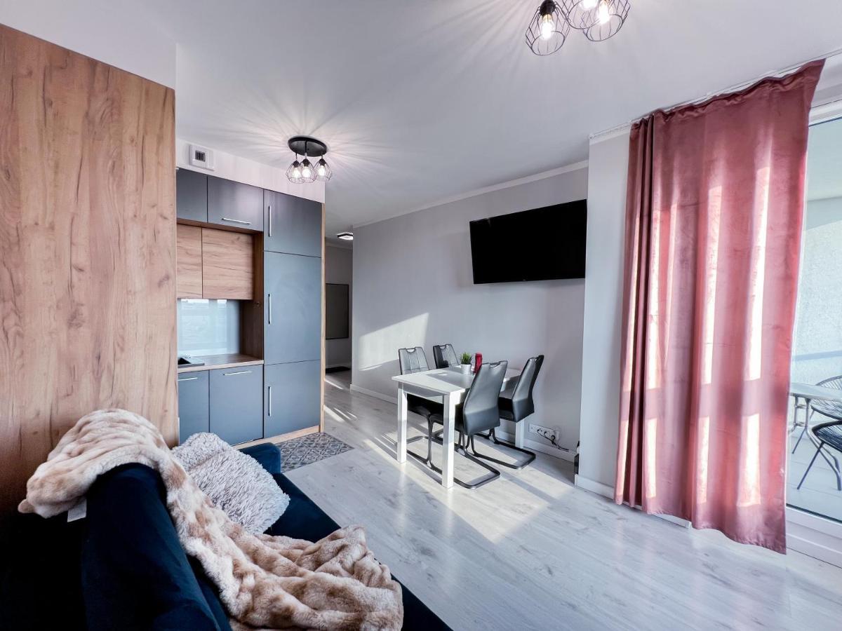 12 Floor Mogilska Tower Apartment คราคูฟ ภายนอก รูปภาพ